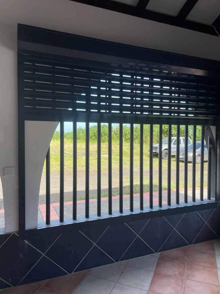 Rideaux métalliques Martinique