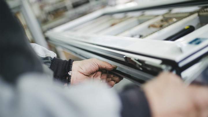 Installation de fenêtres et portes aluminium